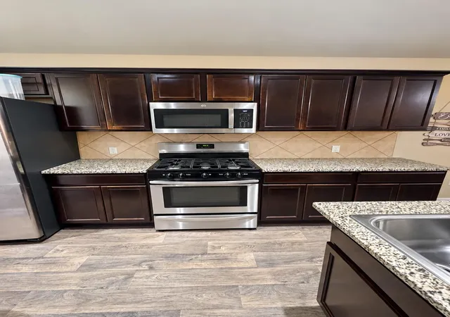 Photo 4 of Single family home for sale at 15017 Custis Ln, Austin, TX 78725 | MLS# 8065094 | Listing updated on 2026-10-21