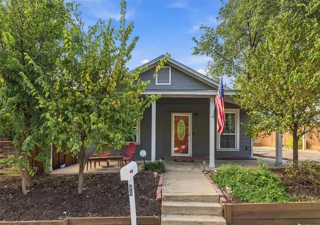 Photo 2 of Single family home for sale at 66 Navasota St, Austin, TX 78702 | MLS# 1134777 | Listing updated on 2026-10-22