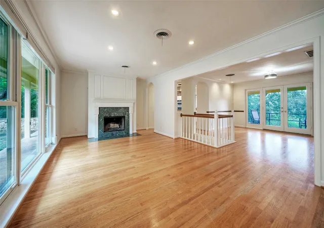 Photo 3 of Single family home for sale at 7 Inwood Cir, Austin, TX 78746 | MLS# 8067642 | Listing updated on 2026-10-25
