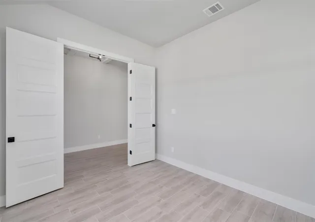 Photo 4 of Single family home for sale at 224 Scenic Hills Cir, Georgetown, TX 78628 | MLS# 7378957 | Listing updated on 2026-10-21