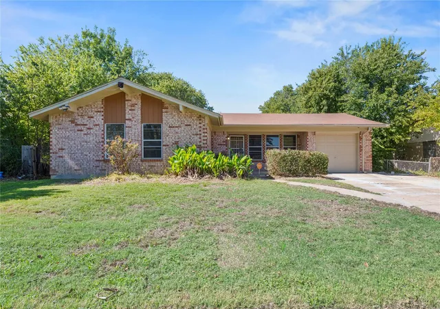 Photo 1 of Single family home for sale at 1819 Clarawood Dr, Killeen, TX 76549 | MLS# 8807991 | Listing updated on 2026-10-25