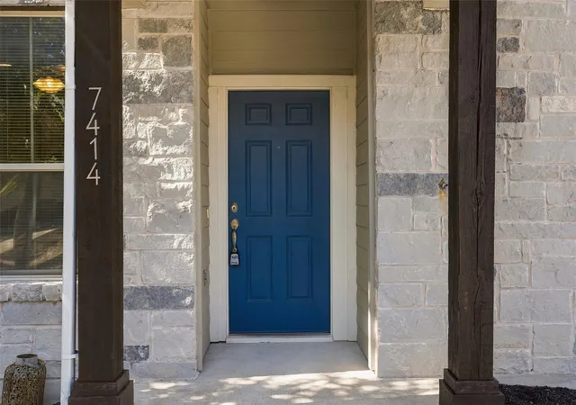 Photo 3 of Townhouse for sale at 7414 Wolverine St, Austin, TX 78757 | MLS# 2618878 | Listing updated on 2026-10-27