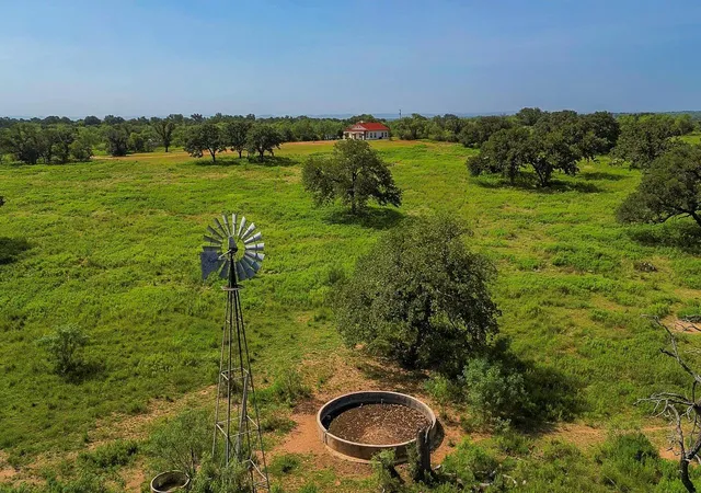 Photo 4 of House for sale at 9584 W State Hwy 71, Llano, TX 78643 | MLS# 3704062 | Listing updated on 2026-10-29