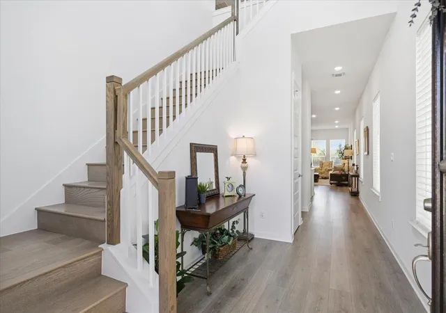 Photo 4 of Single family home for sale at 645 Treaty Oak Dr, Georgetown, TX 78628 | MLS# 4952021 | Listing updated on 2026-10-26