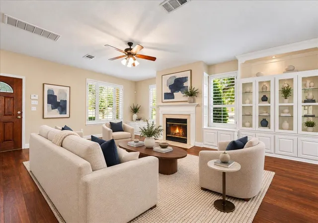Photo 4 of Single family home for sale at 301 Leanne Dr, Georgetown, TX 78633 | MLS# 8948004 | Listing updated on 2026-10-25