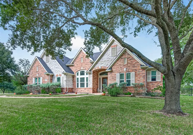Photo 3 of Single family home for sale at 8903 Water Crst Trl, Richmond, TX 77469 | MLS# 2805762 | Listing updated on 2026-10-30