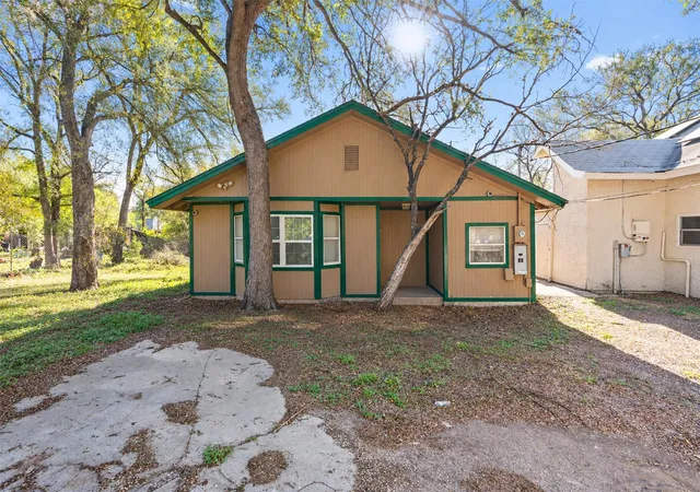 Photo 3 of Single family home for sale at 151 High Ridge Dr, Del Valle, TX 78617 | MLS# 9031650 | Listing updated on 2026-10-29