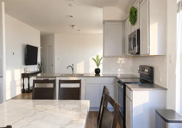Photo 4 of Single family home for sale at 116 Rowdy Yates Way, Jarrell, TX 76537 | MLS# 6374532 | Listing updated on 2026-10-28