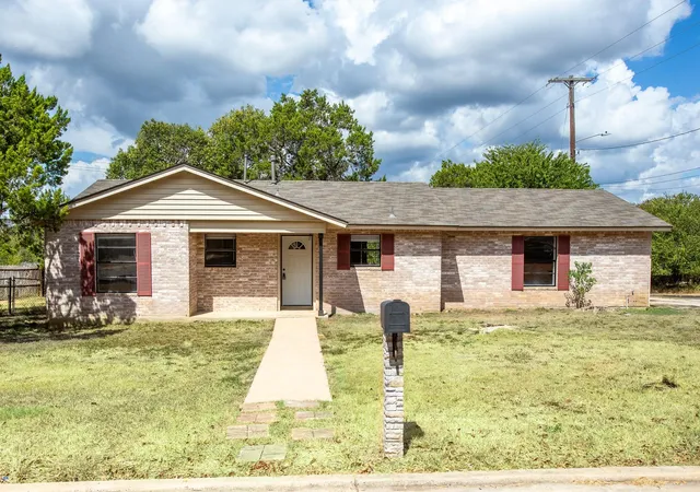 Photo 1 of Single family home for sale at 1000 Indiana St, San Marcos, TX 78666 | MLS# 6779791 | Listing updated on 2026-10-27