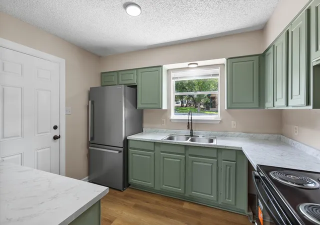 Photo 3 of Single family home for sale at 1000 Indiana St, San Marcos, TX 78666 | MLS# 6779791 | Listing updated on 2026-10-27