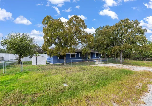 Photo 2 of Single family home for sale at 3317 Cactus Trl, Kingsland, TX 78639 | MLS# 2661970 | Listing updated on 2026-10-30