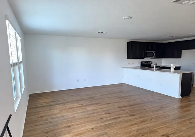 Photo 4 of Single family home for sale at 133 All American Way, Jarrell, TX 76537 | MLS# 2004121 | Listing updated on 2026-10-23