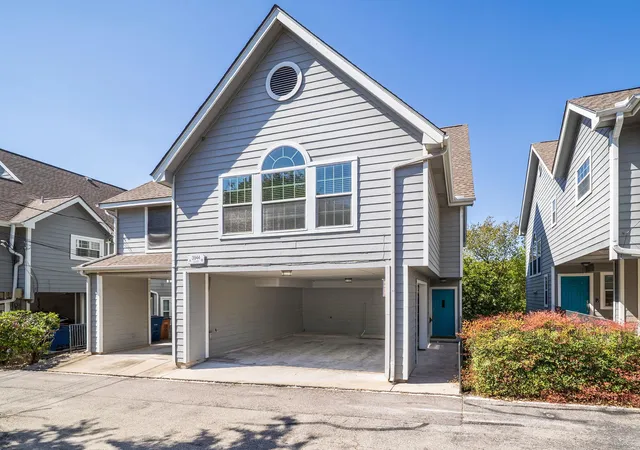 Photo 1 of Condo for sale at 3944 Shoal Crk Blvd #B, Austin, TX 78756 | MLS# 9497082 | Listing updated on 2026-10-27