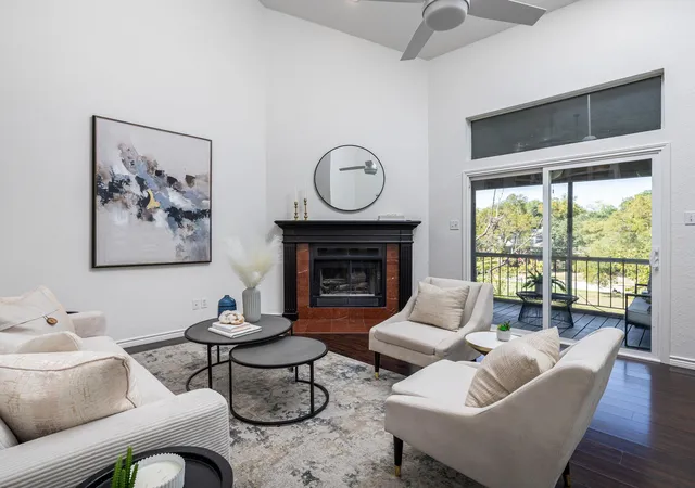Photo 2 of Condo for sale at 3944 Shoal Crk Blvd #B, Austin, TX 78756 | MLS# 9497082 | Listing updated on 2026-10-27