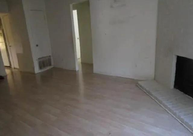 Photo 3 of House for sale at 2001 E Stassney Ln, Austin, TX 78744 | MLS# 9699210 | Listing updated on 2026-10-22