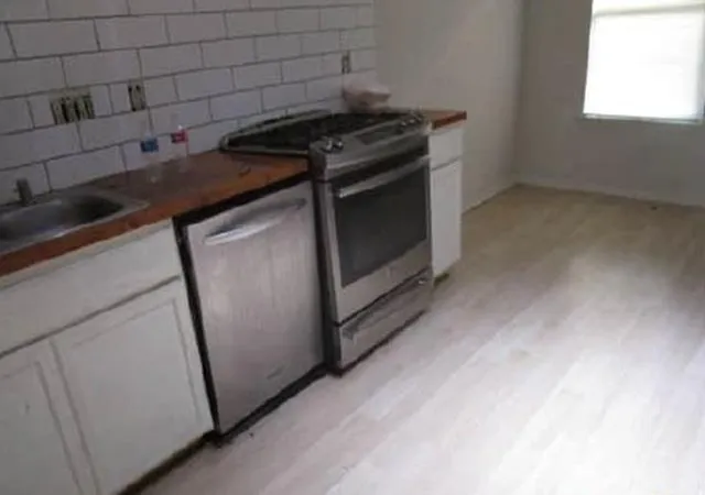 Photo 4 of House for sale at 2001 E Stassney Ln, Austin, TX 78744 | MLS# 9699210 | Listing updated on 2026-10-22