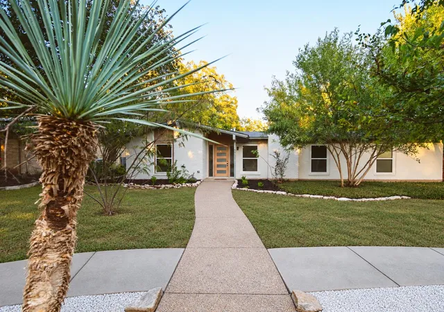 Photo 1 of Single family home for sale at 7711 Shoal Crk Blvd, Austin, TX 78757 | MLS# 5880735 | Listing updated on 2026-10-29