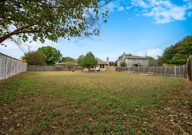 Photo 2 of Single family home for sale at 2800 Single Tr Ct, Austin, TX 78728 | MLS# 8119573 | Listing updated on 2026-10-24