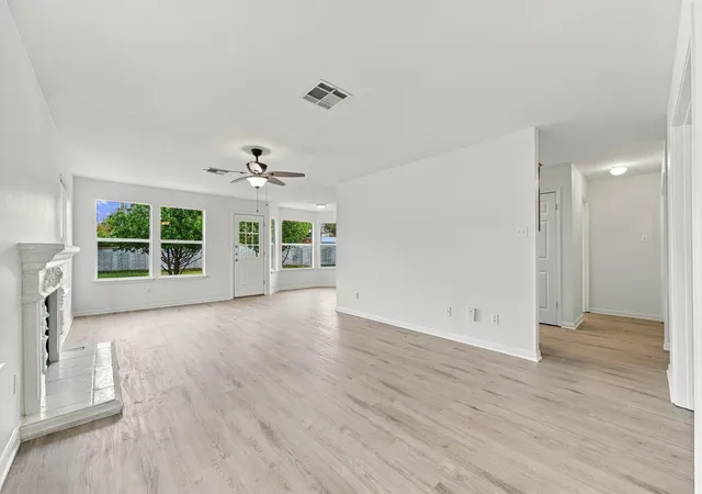 Photo 4 of Single family home for sale at 2800 Single Tr Ct, Austin, TX 78728 | MLS# 8119573 | Listing updated on 2026-10-24