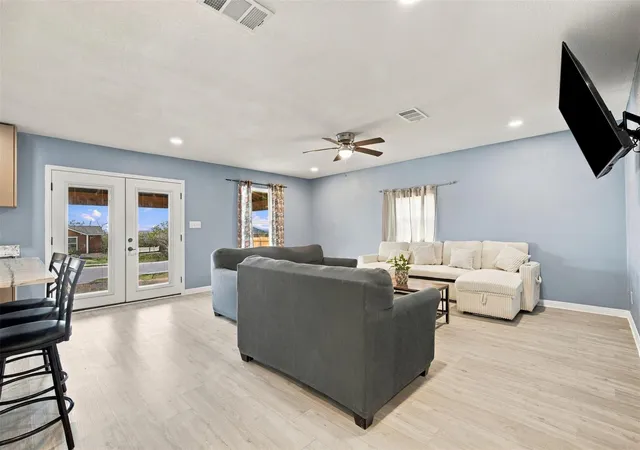 Photo 4 of Single family home for sale at 820 Los Milagros Dr, Dale, TX 78616 | MLS# 3473317 | Listing updated on 2026-10-23