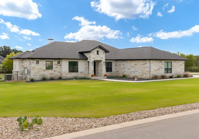 Photo 1 of Single family home for sale at 127 Lazy Crk Dr, Georgetown, TX 78628 | MLS# 4165559 | Listing updated on 2026-10-30