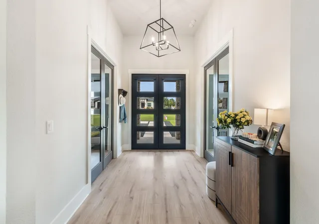 Photo 2 of Single family home for sale at 127 Lazy Crk Dr, Georgetown, TX 78628 | MLS# 4165559 | Listing updated on 2026-10-30