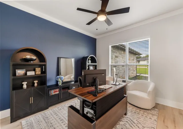 Photo 3 of Single family home for sale at 127 Lazy Crk Dr, Georgetown, TX 78628 | MLS# 4165559 | Listing updated on 2026-10-30