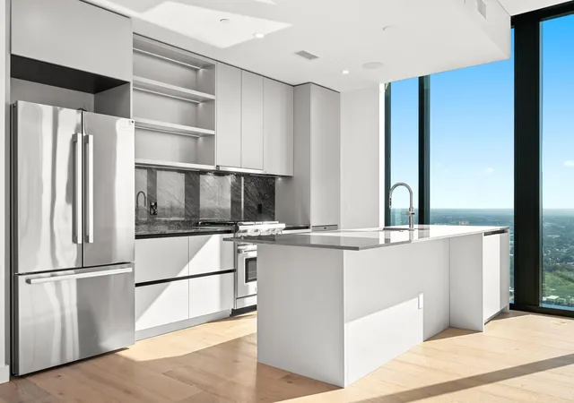 Photo 3 of Condo for sale at 610 Davis St #3002, Austin, TX 78701 | MLS# 9448741 | Listing updated on 2026-10-27