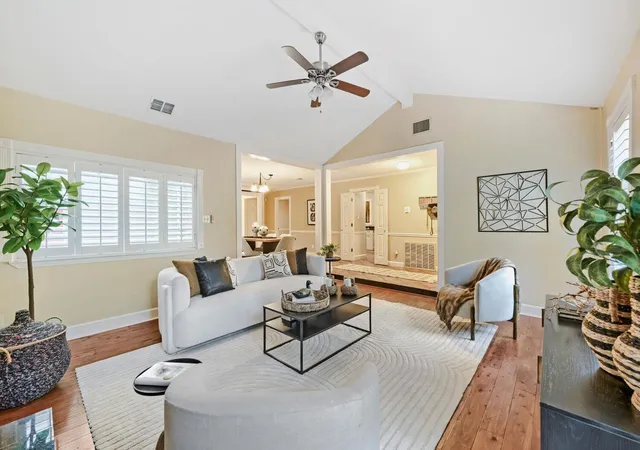 Photo 4 of Single family home for sale at 6109 Grass Holw, Austin, TX 78750 | MLS# 6447730 | Listing updated on 2026-10-29