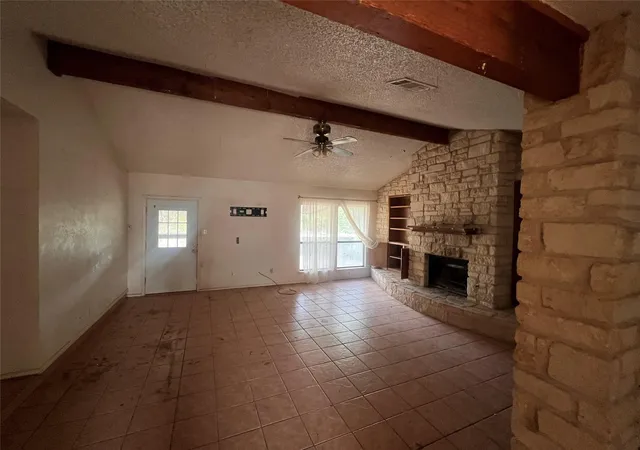 Photo 3 of Sale Pending at 1900 Klattenhoff Dr, Austin, TX 78728 | MLS# 7803221 | Listing updated on 2026-10-28