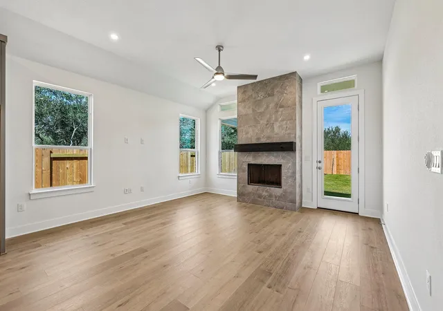 Photo 4 of Single family home for sale at 443 San Saba Dr, Buda, TX 78610 | MLS# 4761593 | Listing updated on 2026-10-29