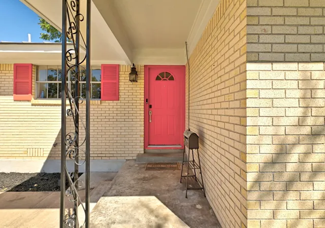 Photo 3 of Single family home for sale at 2104 Lanier Dr, Austin, TX 78757 | MLS# 4670285 | Listing updated on 2026-10-23