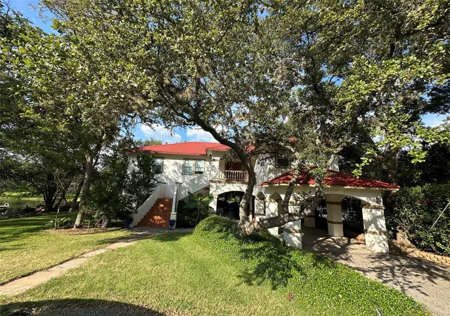 Photo 1 of Single family home for sale at 327 Elm Lodge Dr, Kingsland, TX 78639 | MLS# 4933366 | Listing updated on 2026-10-26