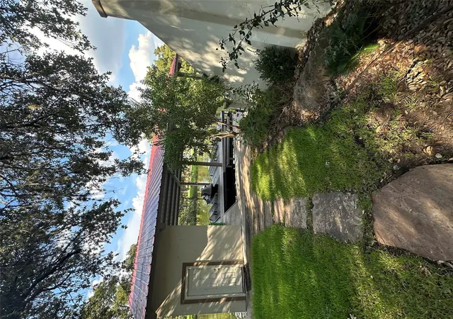 Photo 3 of Single family home for sale at 327 Elm Lodge Dr, Kingsland, TX 78639 | MLS# 4933366 | Listing updated on 2026-10-26