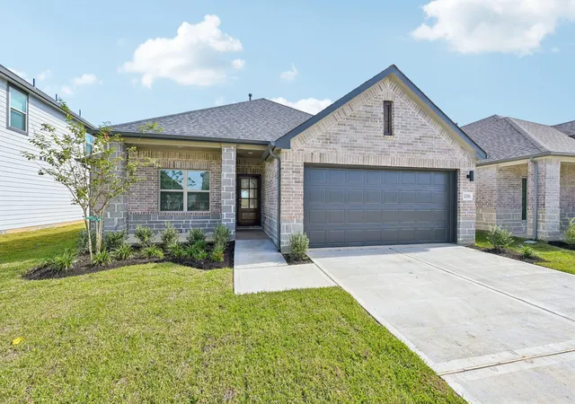 Photo 1 of Single family home for sale at 31118 Rena Coast Dr, Huffman, TX 77336 | MLS# 2182850 | Listing updated on 2026-10-27