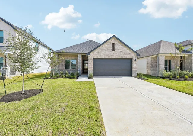 Photo 3 of Single family home for sale at 31118 Rena Coast Dr, Huffman, TX 77336 | MLS# 2182850 | Listing updated on 2026-10-27