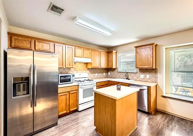 Photo 3 of Single family home for sale at 1900 Jesse Owens Dr, Austin, TX 78748 | MLS# 8889760 | Listing updated on 2026-10-24