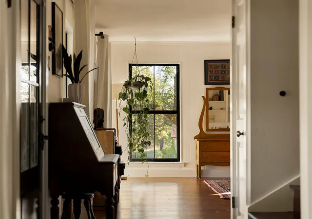 Photo 4 of Single family home for sale at 22 Tall Oaks Trl, Austin, TX 78737 | MLS# 5212342 | Listing updated on 2026-10-27