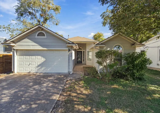 Single family home for sale at 512 W Croslin St, Austin, TX 78752 | MLS# 5407243