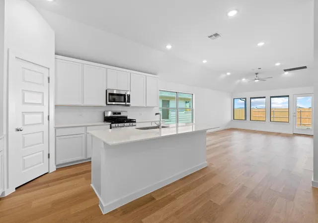 Photo 1 of Single family home for sale at 31119 Azure Waters Dr, Huffman, TX 77336 | MLS# 9288085 | Listing updated on 2026-10-23