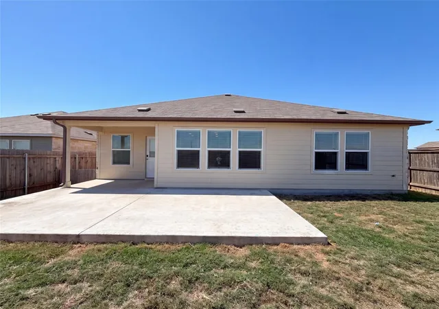 Photo 4 of Single family home for sale at 300 Arnage Dr, Hutto, TX 78634 | MLS# 7746355 | Listing updated on 2026-10-23
