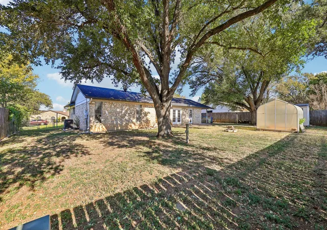 Photo 3 of Single family home for sale at 319 Mcclendon Dr, Elgin, TX 78621 | MLS# 9537278 | Listing updated on 2026-10-29