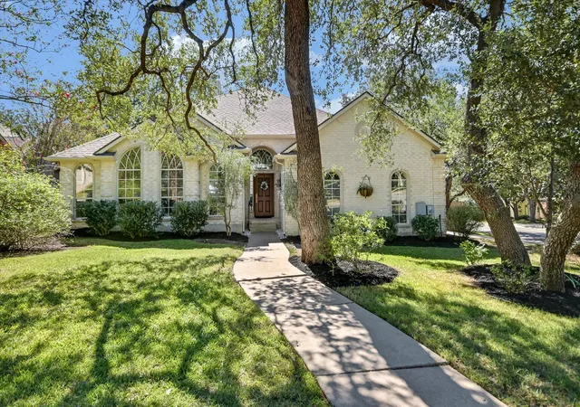 Single family home for sale at 11117 Bexley Ln, Austin, TX 78739 | MLS# 5180611