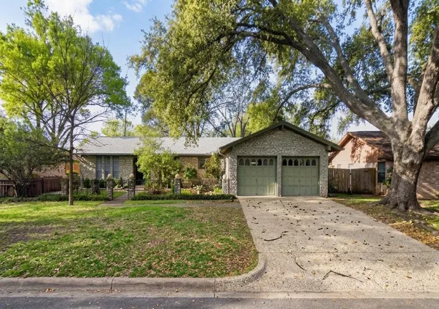 Photo 1 of Single family home for sale at 2007 Lazy Brk, Austin, TX 78723 | MLS# 2159626 | Listing updated on 2026-10-26