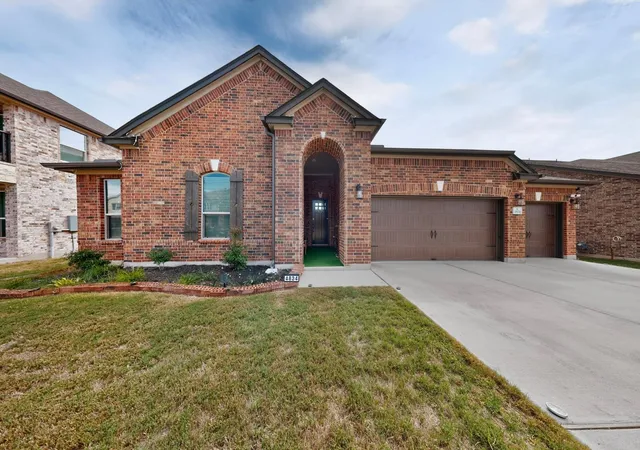 Photo 2 of Single family home for sale at 4834 Padula Dr, Round Rock, TX 78665 | MLS# 7929372 | Listing updated on 2026-10-29
