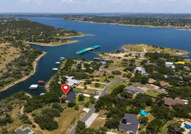 Photo 3 of Single family home for sale at 20100 Siesta Shrs Dr, Spicewood, TX 78669 | MLS# 1301544 | Listing updated on 2026-10-27