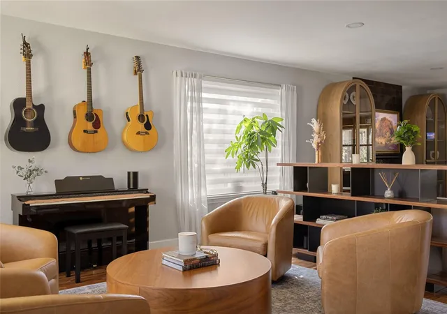 Photo 3 of Single family home for sale at 8022 Doe Meadow Dr, Austin, TX 78749 | MLS# 2774885 | Listing updated on 2026-10-27