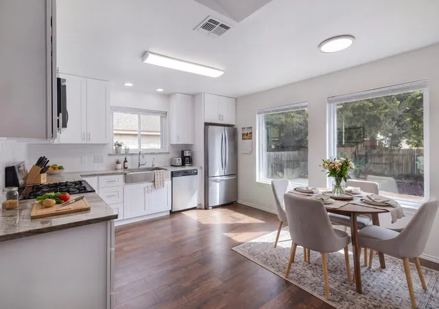 Photo 3 of Single family home for sale at 6504 Ruxton Ln, Austin, TX 78749 | MLS# 3967514 | Listing updated on 2026-10-29