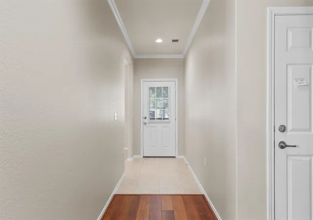 Photo 4 of Single family home for sale at 106 Hummingbird Cv, Georgetown, TX 78633 | MLS# 4101927 | Listing updated on 2026-10-25