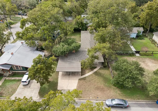Photo 1 of House for sale at 709 E 44th Street, Austin, TX 78751 | MLS# 3065165 | Listing updated on 2026-10-30